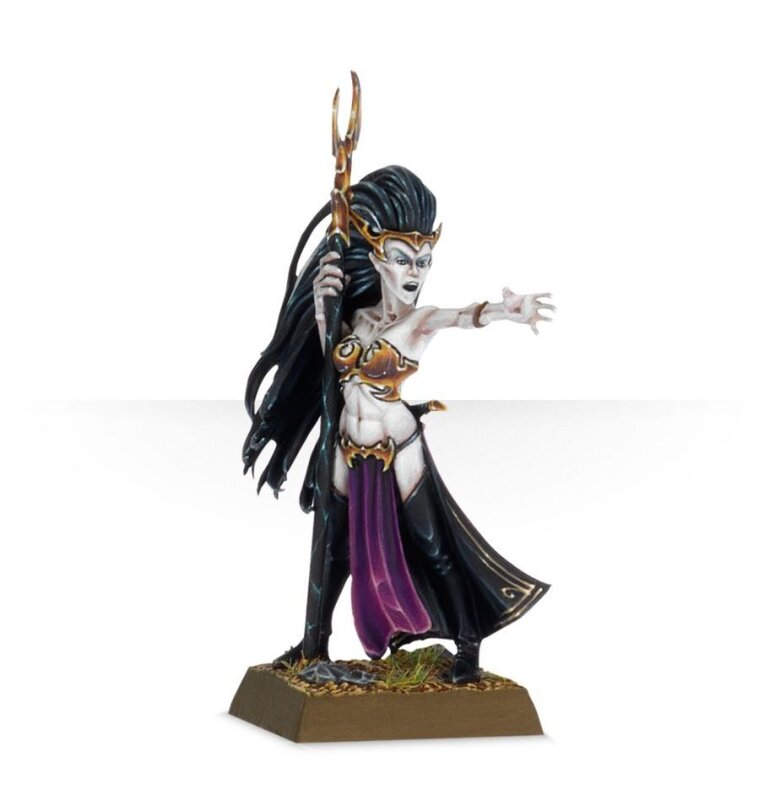 DAUGHTERS OF KHAINE: SORCERESS * ERZZAUBERIN DER DUNKELELFEN