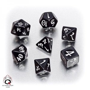 Classic RPG Dice Black/White (7)